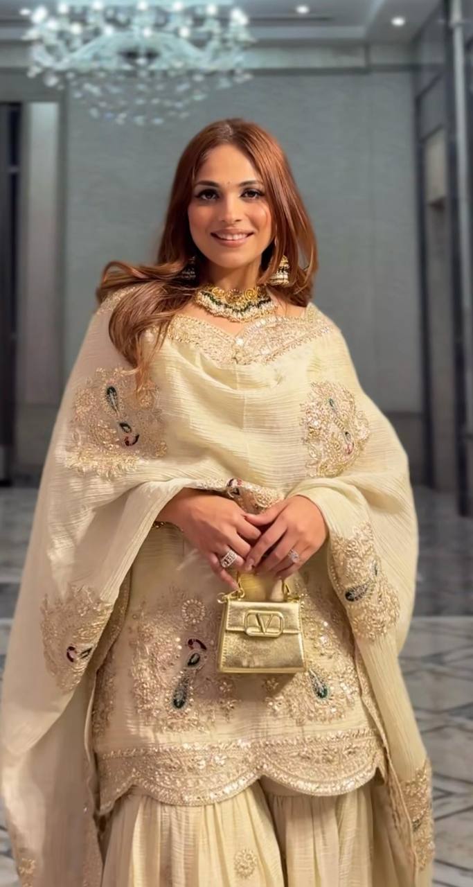 AAvaran AAvaran Wedding Collection Sharara with Embroidery Coding Dori-3 mm Sequence Work Kurti Set with dupatta & Sharara Plazo