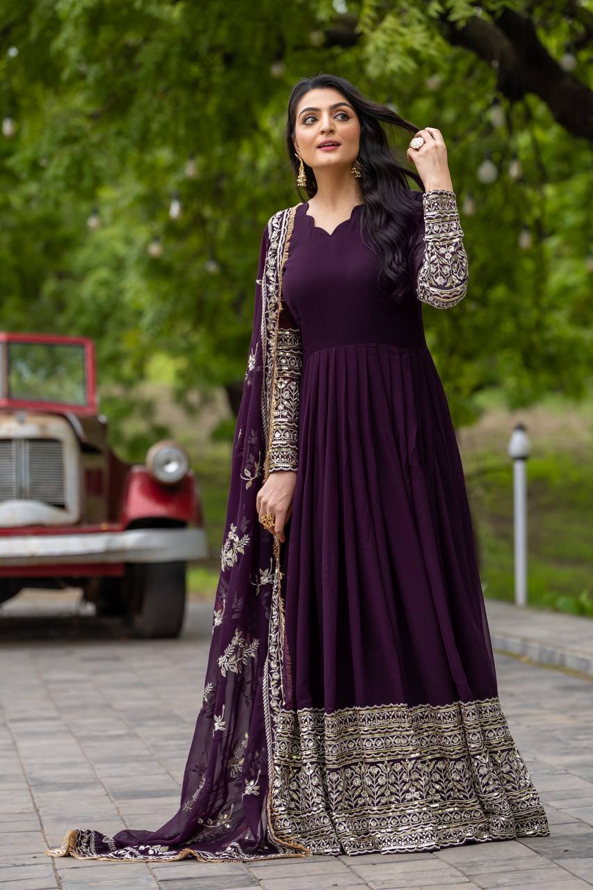 AAvaran Midnight Sparkle Embroidered Georgette Anarkali Set | AAvaran Anarkali Set with dupatta & Pant