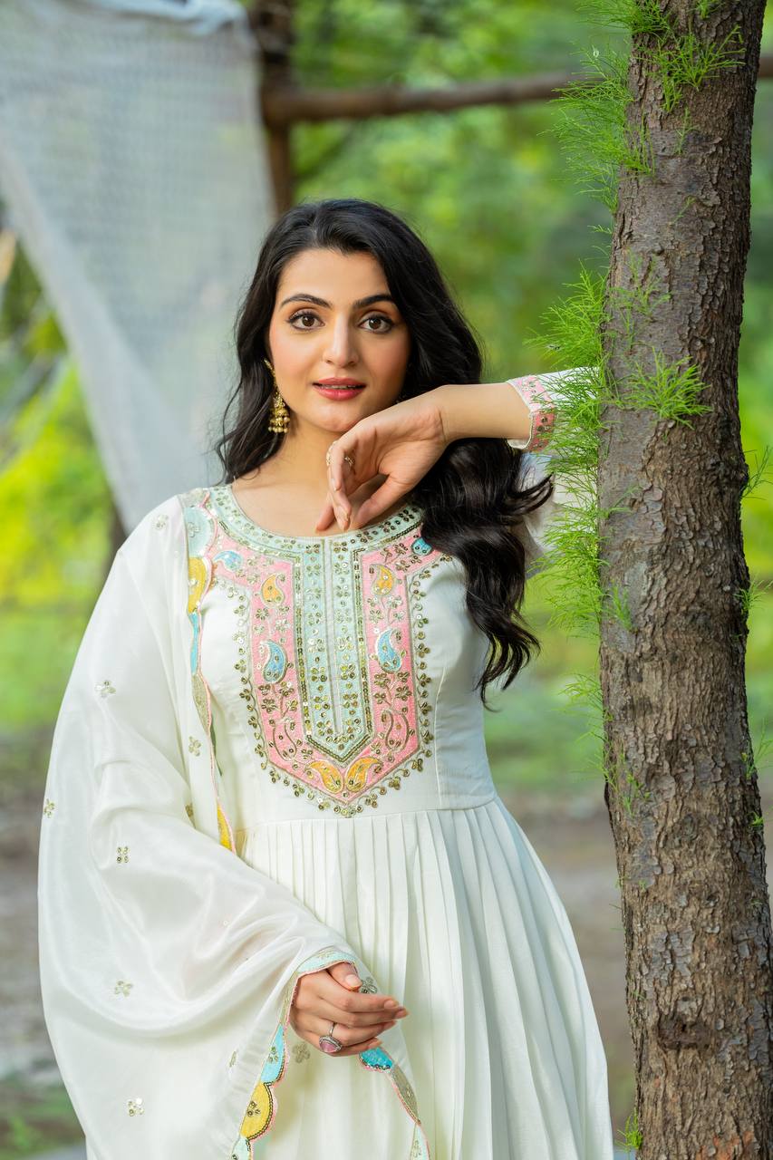 AAvaran AAvaran Heavy Chinon Silk Embroidered Anarkali with Dupatta | Full Sleeves White Anarkali Set with dupatta & Pant