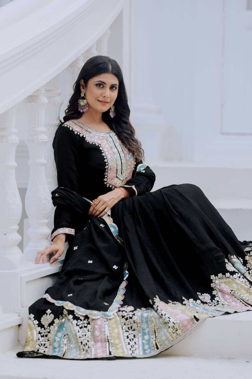 AAvaran AAvaran Heavy Chinon Silk Embroidered Anarkali with Dupatta | Full Sleeves Black Anarkali Set with dupatta & Pant