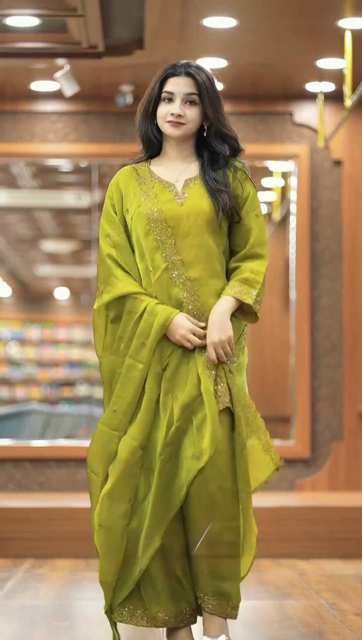 AAvaran AAvaran Luxe Jimmy Choo Embroidery Sequin Work Kurti Palazzo Set with Dupatta Chartreuse Green Kurti Set with dupatta & Pant
