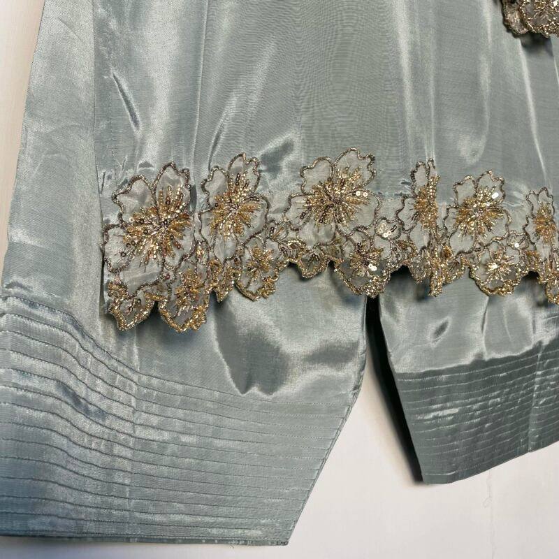 AAvaran AAvaran Heavy Crepe Silk Farshi Salwar Suit with Handwork & Dupatta Salwar Suit