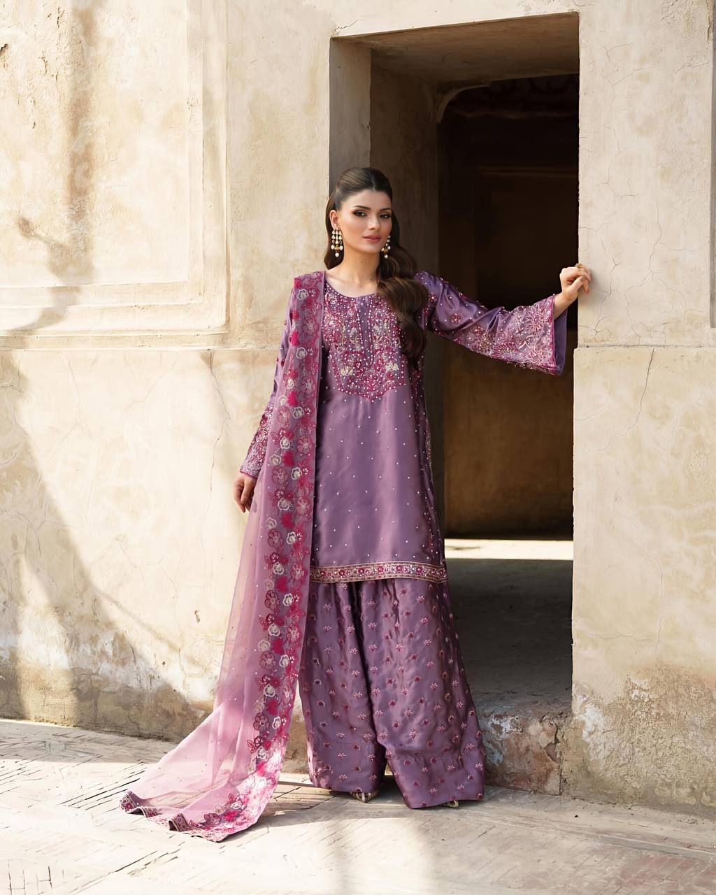 AAvaran AAvaran Embellished Chinnon Silk Sharara Set with Tissue Dupatta Kurti Set with dupatta & Sharara Plazo