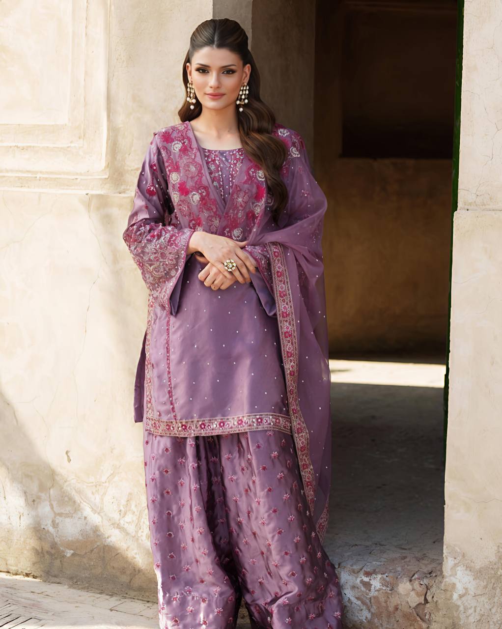 AAvaran AAvaran Embellished Chinnon Silk Sharara Set with Tissue Dupatta Kurti Set with dupatta & Sharara Plazo