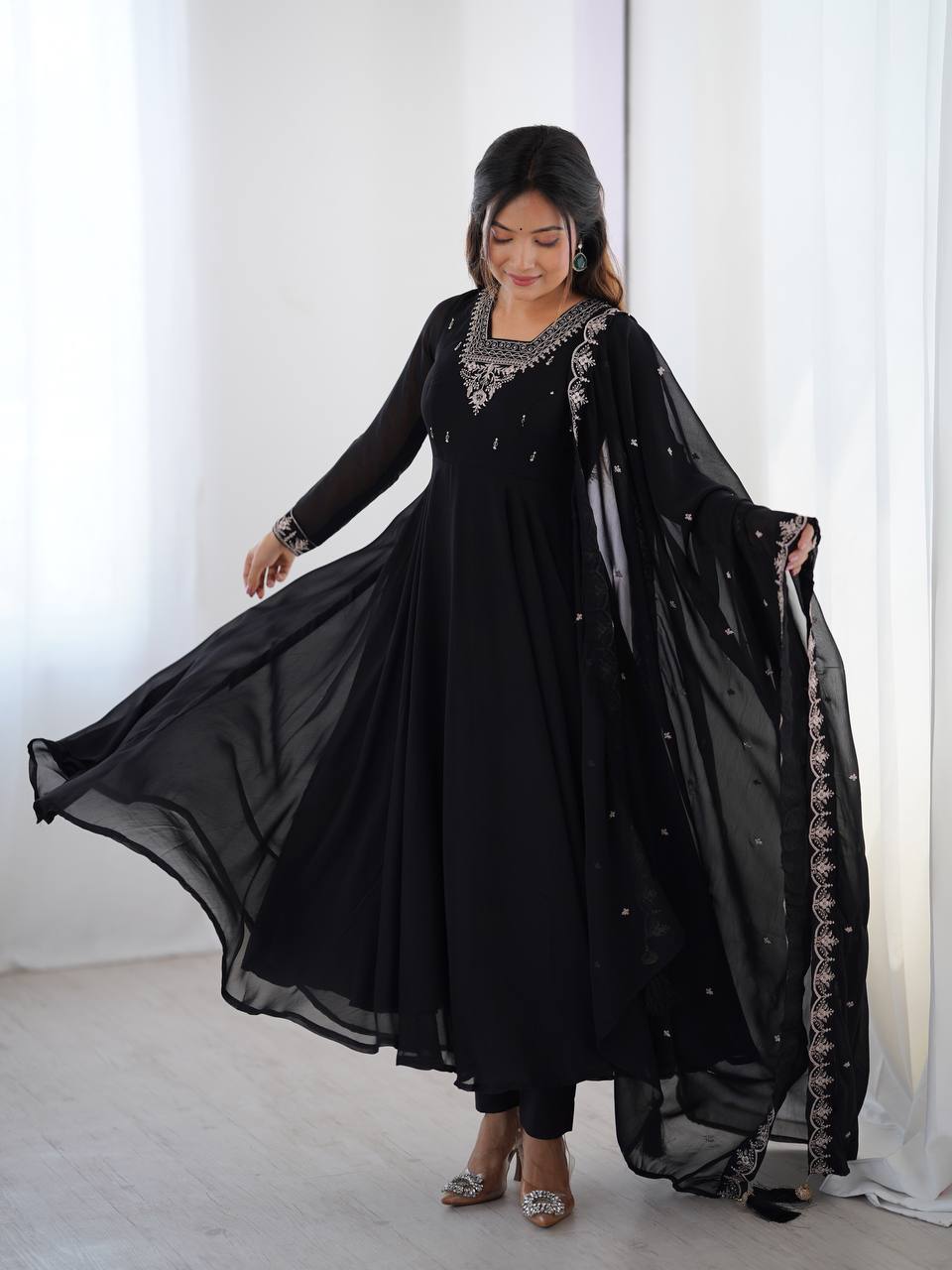 AAvaran AAvaran Black, Purple & Green Faux Georgette Embroidered Anarkali Suit Set Anarkali Set with dupatta & Pant