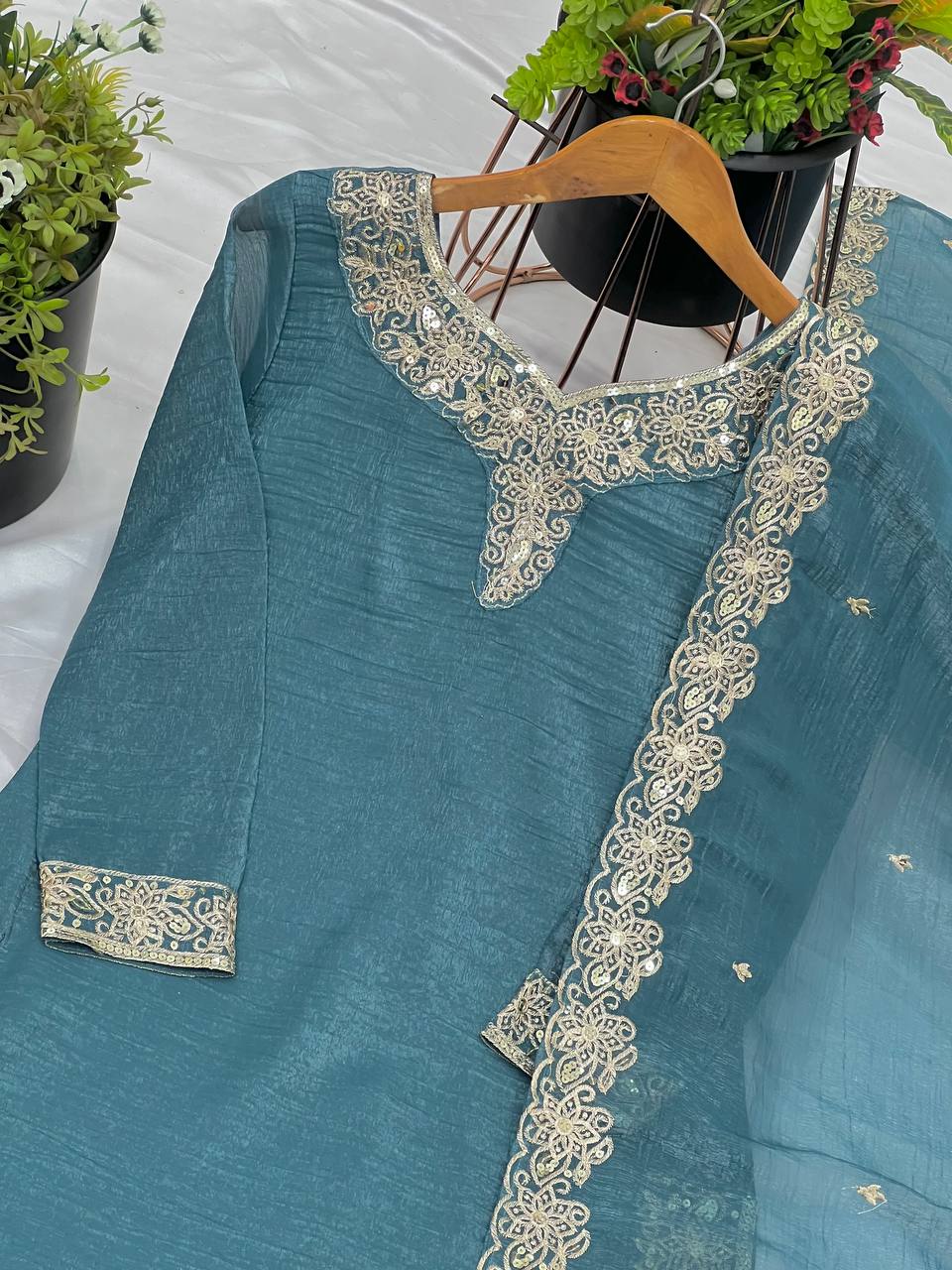 AAvaran AAvaran Crunchy Silk Embroidered Salwar Kameez Set Salwar Suit