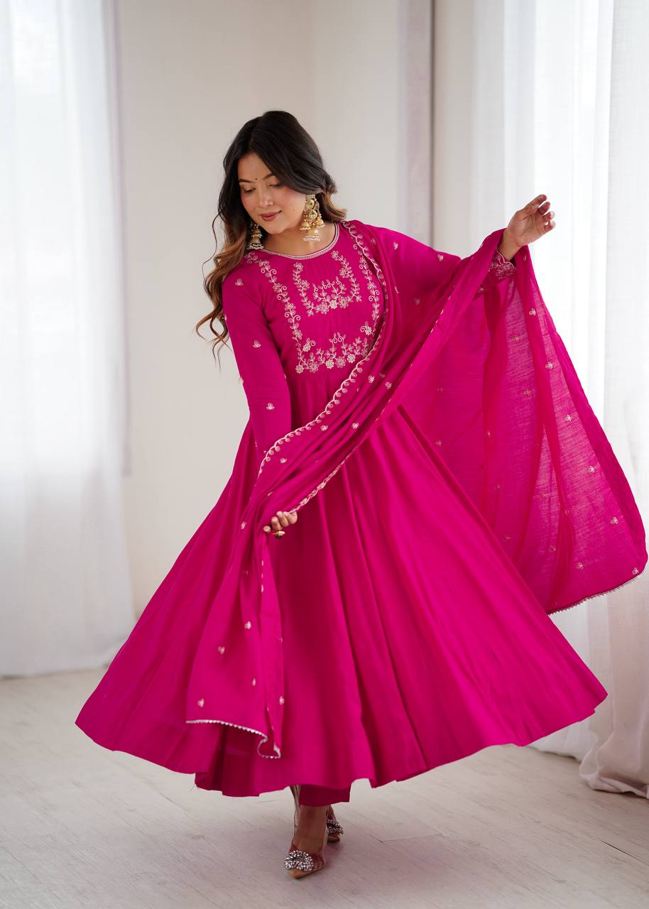 AAvaran Dark Pink Royal Chanderi Anarkali Gown Anarkali Set with dupatta & Pant