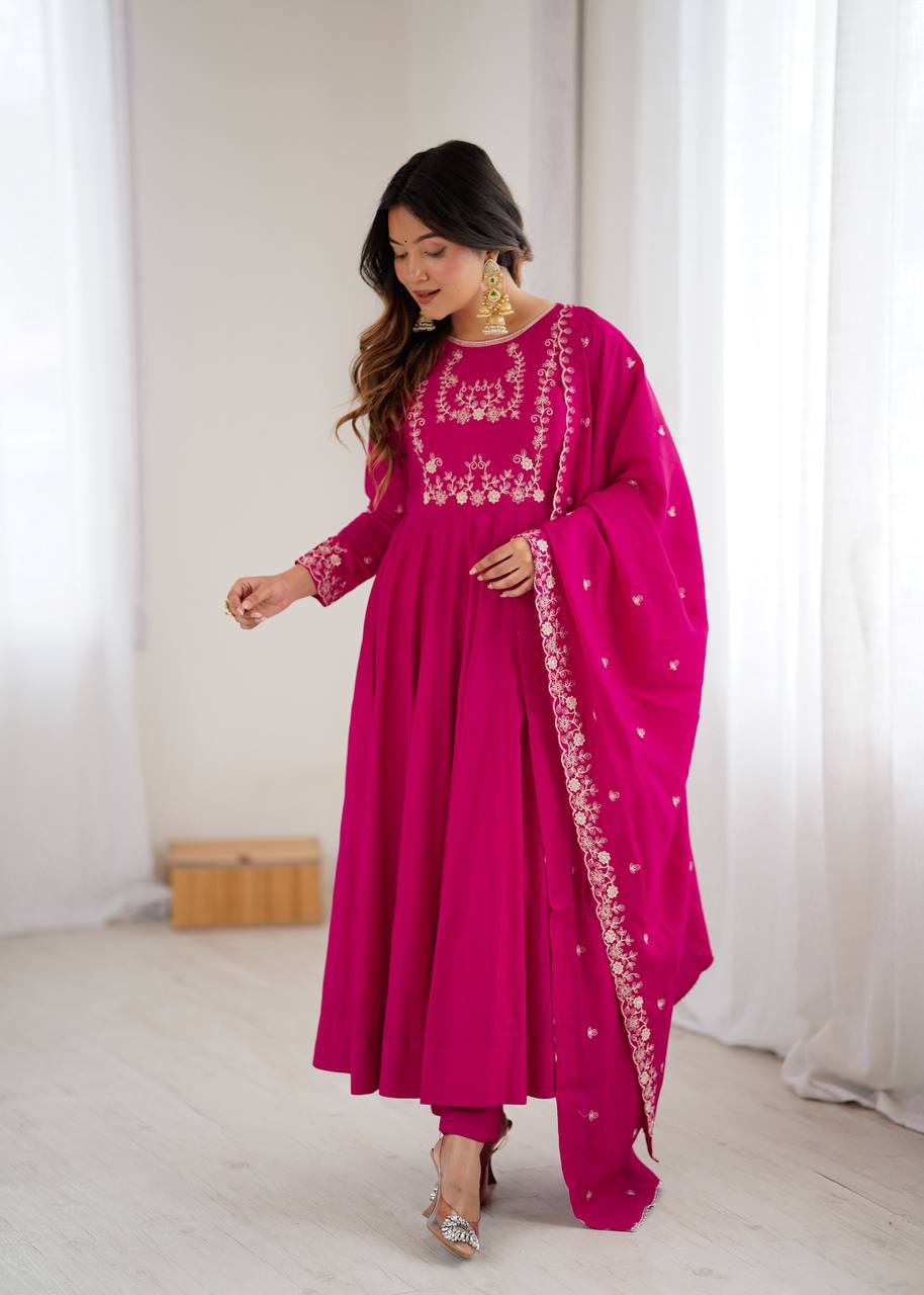 AAvaran Dark Pink Royal Chanderi Anarkali Gown Anarkali Set with dupatta & Pant