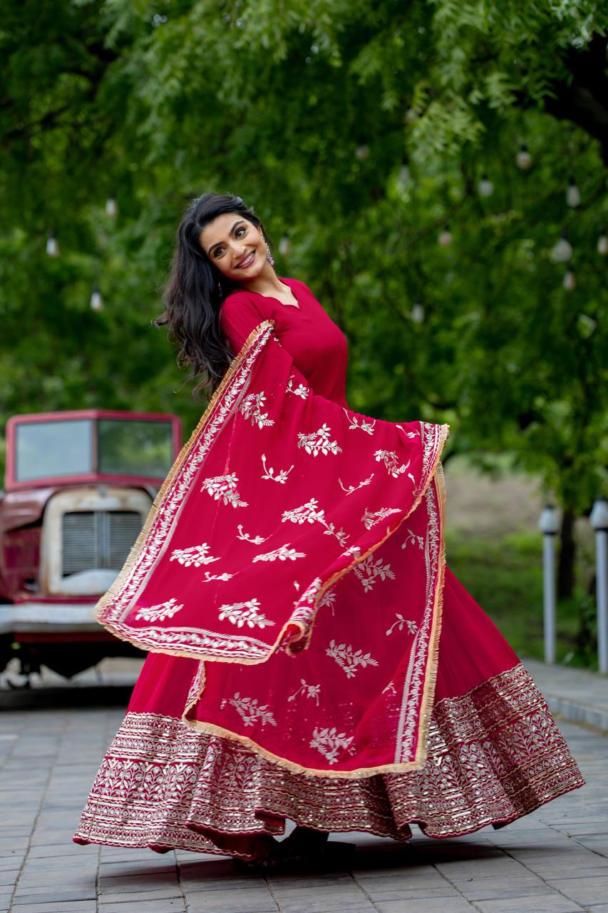 Midnight Sparkle Embroidered Georgette Anarkali Set | AAvaran