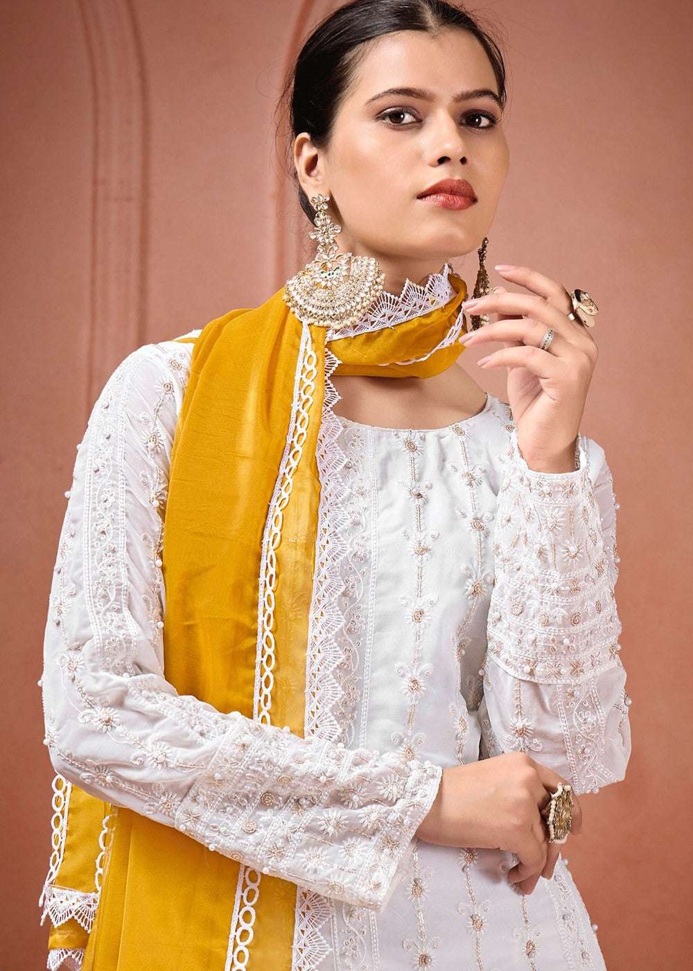AAvaran AAvaran Embroidered Georgette Suit Set with Dupatta – Motif Elegance Kurti Set with dupatta & Pant