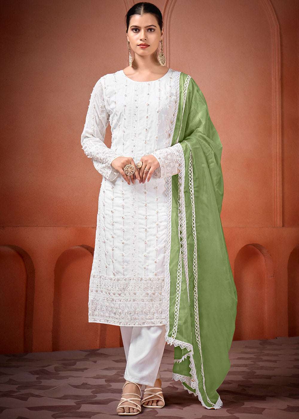 AAvaran AAvaran Embroidered Georgette Suit Set with Dupatta – Motif Elegance Pistachio Kurti Set with dupatta & Pant
