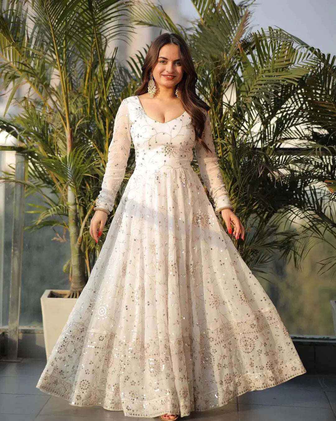 AAvaran AAvaran White Heavy Faux Georgette Embroidered Anarkali Suit Set Anarkali Set with dupatta & Pant