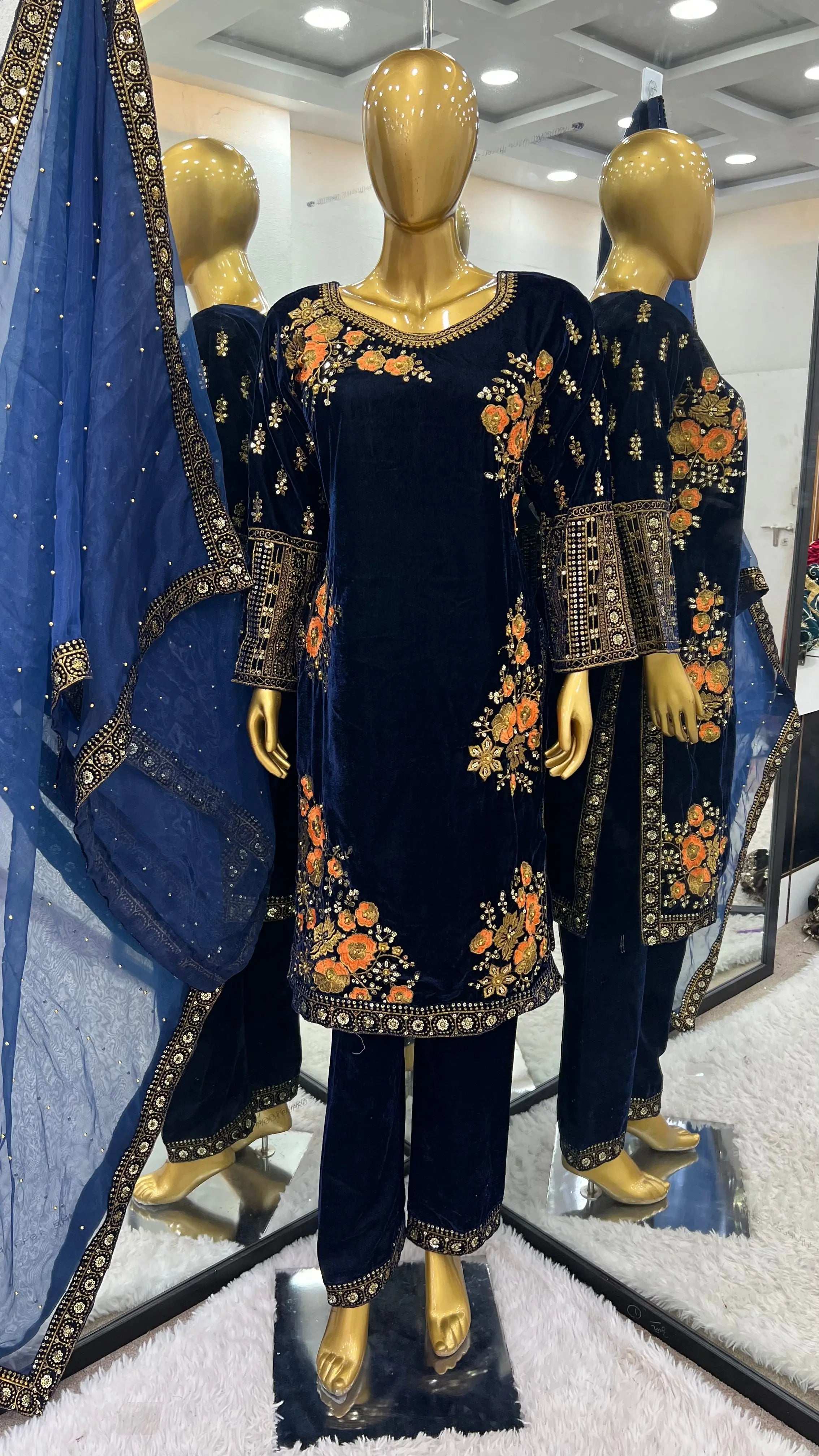 AAvaran AAvaran Sehnaz Gill Party Wear Velvet Suit with Thread Embroidery Kurti Set with dupatta & Pant