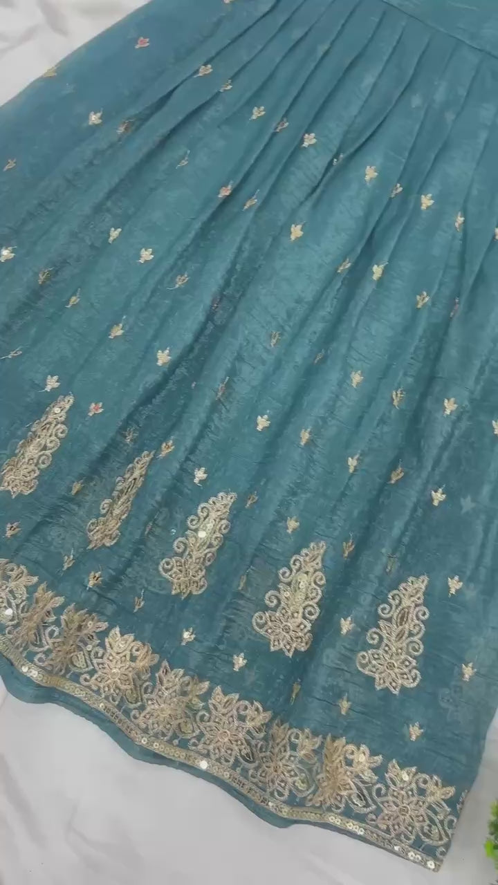 AAvaran Crunchy Silk Embroidered Salwar Kameez Set